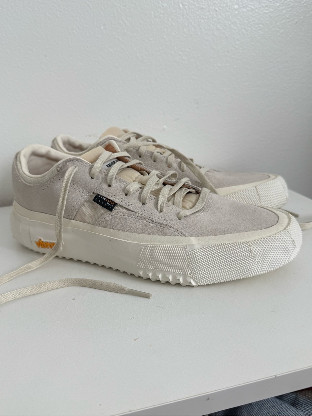 Brandblack Low-Top Sneakers in Cream/Beige